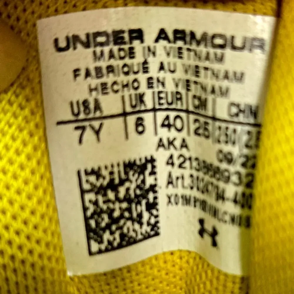 Under Armour Size 7Y 7 Youth Boys Athletic Tennis Sneaker Shoes